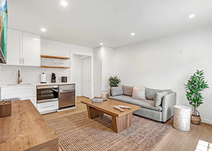 Dockside 2Br On The Marina - Free Parking Unit C